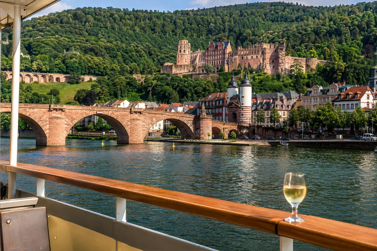 Heidelberg: Neckar-Schifffahrt mit Getränk